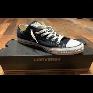 Unisex Black Converse